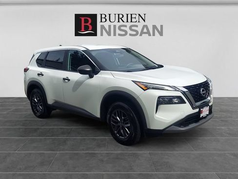 Used 2023 Nissan Rogue S AWD/4WD image 7