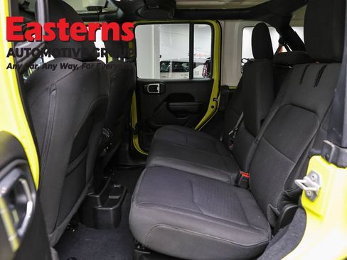 Used 2023 Jeep Wrangler Unlimited AWD/4WD image 22