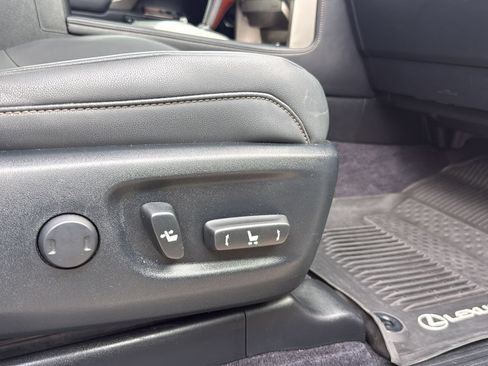 Used 2019 Lexus GX 460 Premium AWD/4WD image 24
