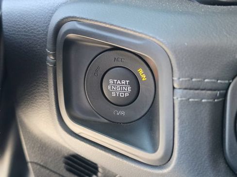Used 2024 Jeep Wrangler Unlimited Sahara AWD/4WD image 37