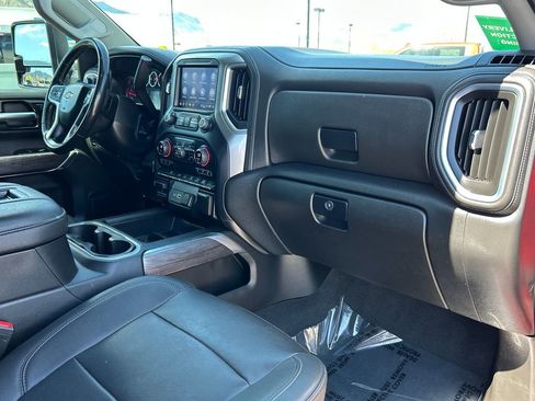 Used 2022 Chevrolet Silverado 2500 LTZ image 7