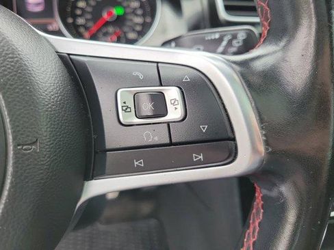 Used 2015 Volkswagen GTI SE image 22