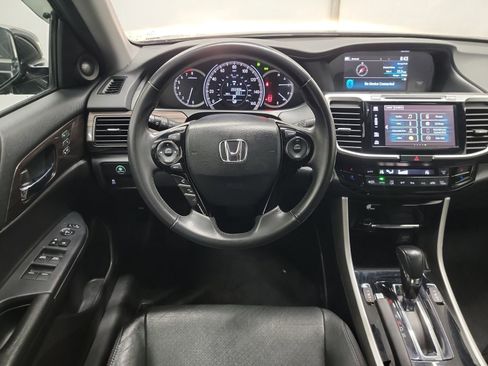 Used 2017 Honda Accord EX-L image 16