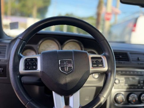 Used 2012 Dodge Challenger SXT Plus RWD image 21
