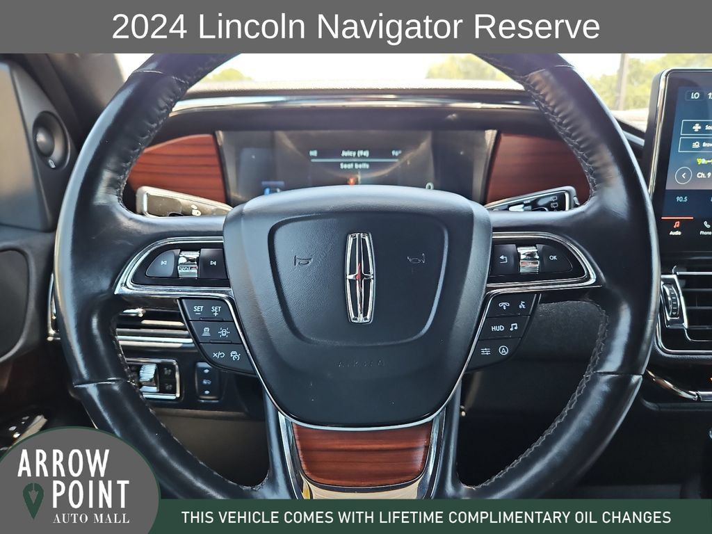 Used 2024 Lincoln Navigator Reserve AWD/4WD image 27