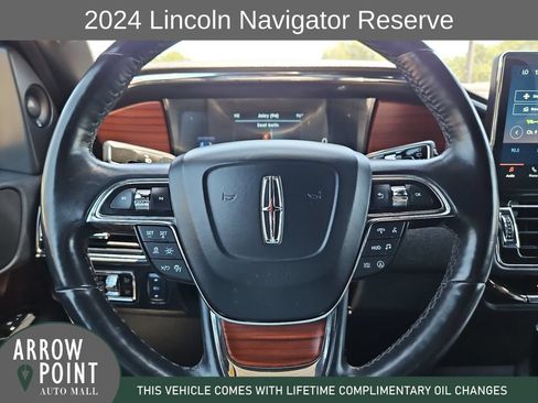 Used 2024 Lincoln Navigator Reserve AWD/4WD image 27