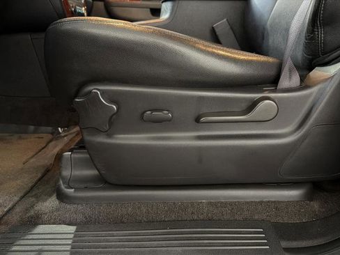 Used 2012 Chevrolet Tahoe LT image 19