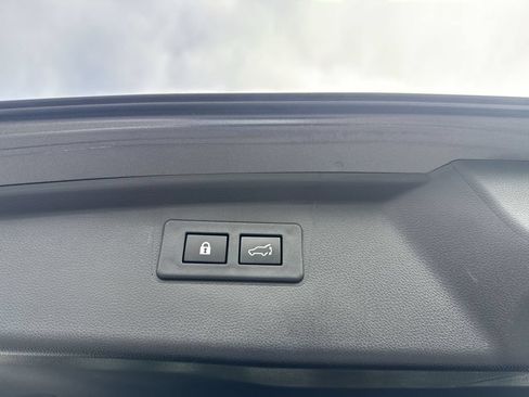 Used 2022 Subaru Outback Limited AWD/4WD image 44