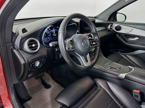 Used 2020 Mercedes-Benz GLC 300 image 9