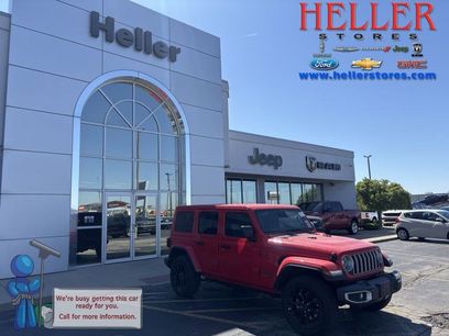 Used 2025 Jeep Wrangler Unlimited Sahara w/ Safety Group