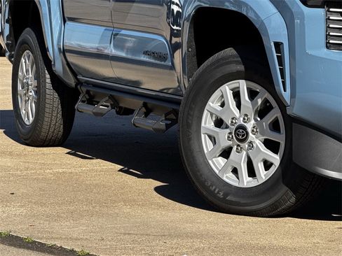 New 2026 Toyota Tacoma SR5 image 3