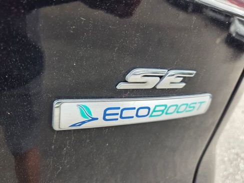 Used 2016 Ford Escape SE image 4