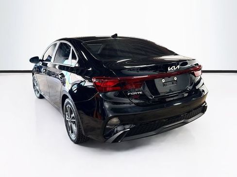 Used 2023 Kia Forte LXS FWD image 5