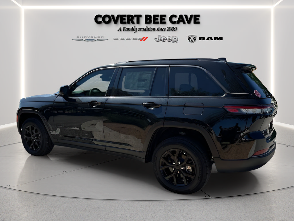 New 2026 Jeep Grand Cherokee Altitude AWD/4WD image 10