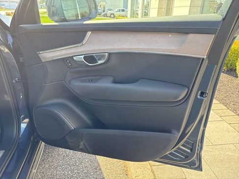 Used 2025 Volvo XC90 B6 Plus AWD/4WD image 15