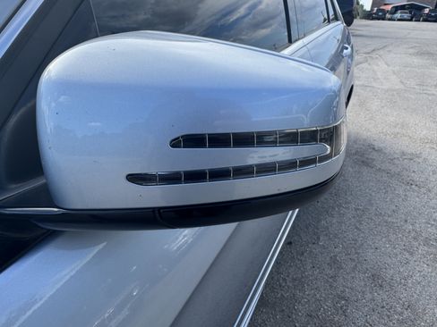 Used 2013 Mercedes-Benz E 350 4MATIC Sedan image 21