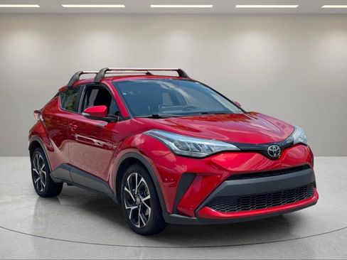 Used 2021 Toyota C-HR XLE FWD image 7