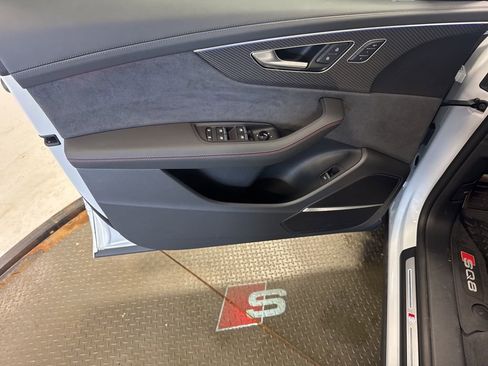 New 2026 Audi SQ8 Prestige AWD/4WD image 6