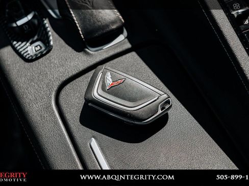 Used 2021 Chevrolet Corvette Stingray Coupe w/ 1LT RWD image 35