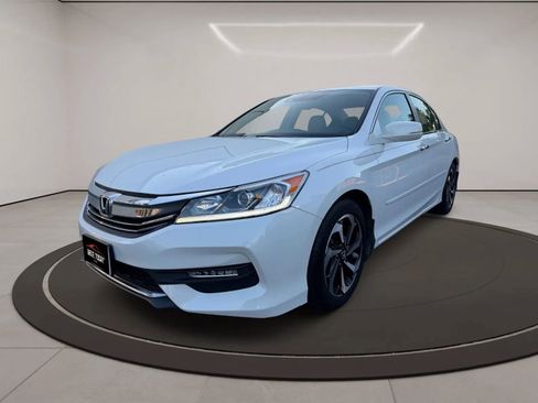 Used 2017 Honda Accord EX-L image 3