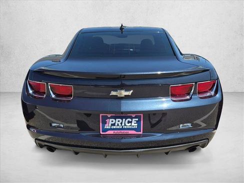 Used 2013 Chevrolet Camaro LS RWD image 5