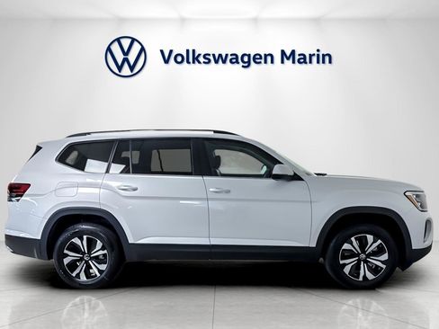New 2026 Volkswagen Atlas SE image 6