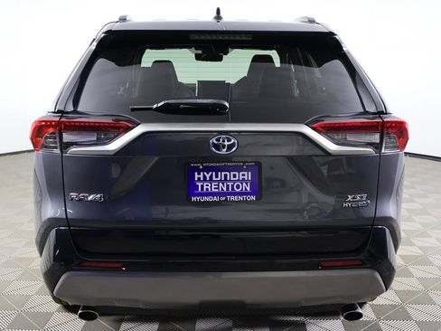 Used 2020 Toyota RAV4 XSE image 14