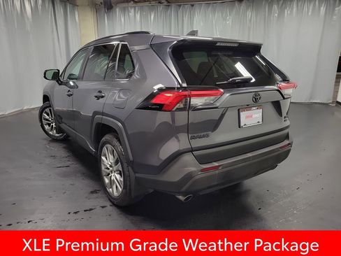 Used 2022 Toyota RAV4 XLE Premium AWD/4WD image 6