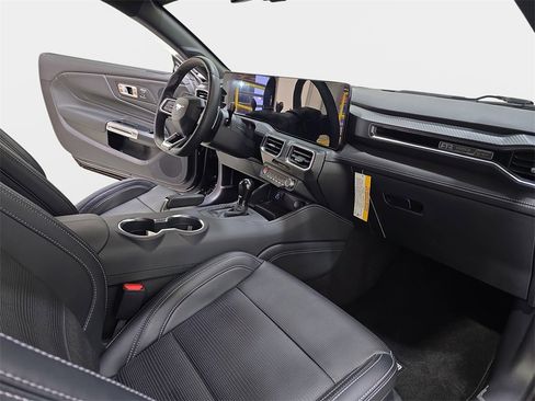 Used 2024 Ford Mustang GT Premium w/ GT Performance Package image 10