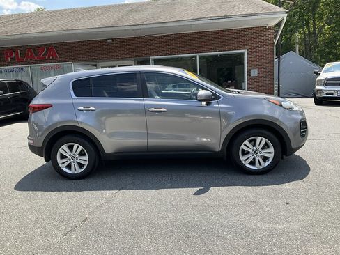 Used 2018 Kia Sportage LX AWD/4WD image 4