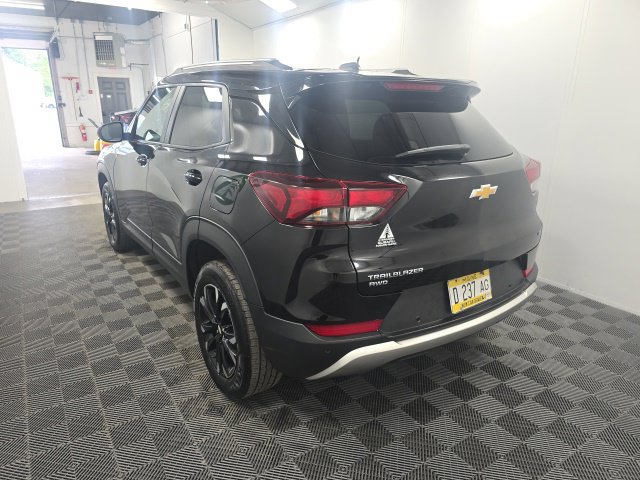 Used 2023 Chevrolet TrailBlazer LT w/ Convenience Package AWD/4WD image 4