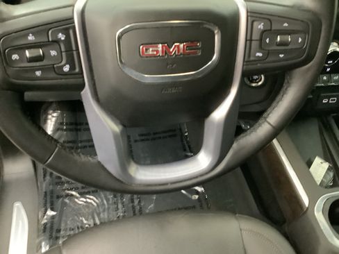Used 2021 GMC Sierra 1500 SLT w/ SLT Premium Plus Package AWD/4WD image 15