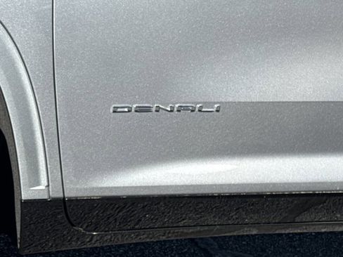 New 2026 GMC Acadia Denali w/ Super Cruise Package image 16