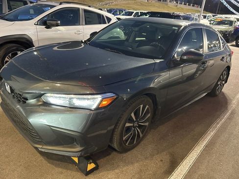 Used 2024 Honda Civic EX-L image 1