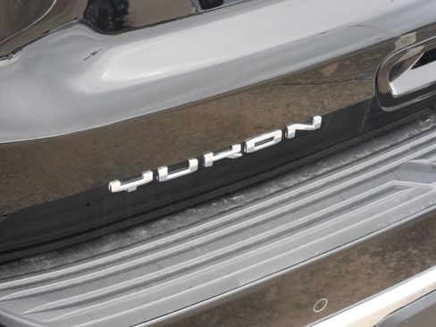 Used 2023 GMC Yukon SLT RWD image 22