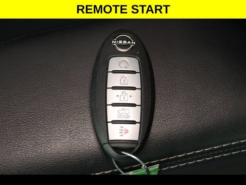 Used 2025 Nissan Altima 2.5 SV FWD image 9