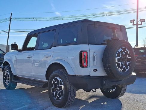 Certified 2025 Ford Bronco Outer Banks image 4