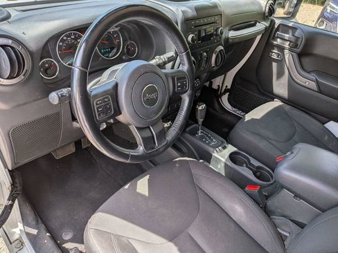 Used 2016 Jeep Wrangler Unlimited Sport w/ Quick Order Package 24S AWD/4WD image 11