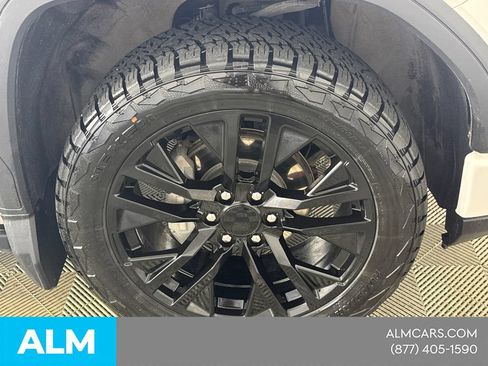 Used 2024 GMC Sierra 1500 Denali AWD/4WD image 15