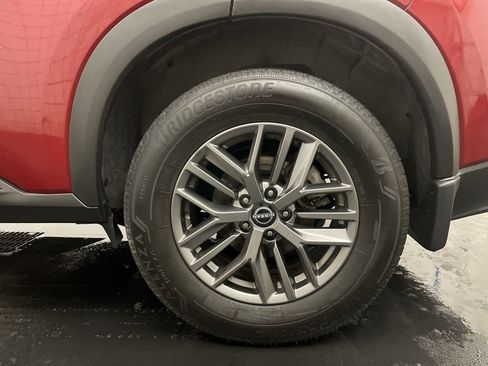 Used 2022 Nissan Rogue S image 25