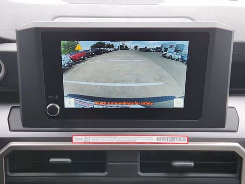 New 2026 Toyota 4Runner SR5 AWD/4WD image 17