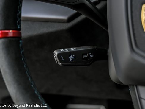 Used 2024 Lamborghini Urus Performante image 42