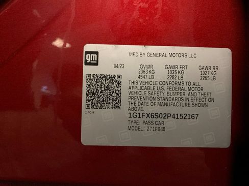 Used 2023 Chevrolet Bolt LT w/ Infotainment Package FWD image 38