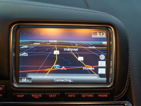 Used 2016 Nissan GT-R Premium image 18