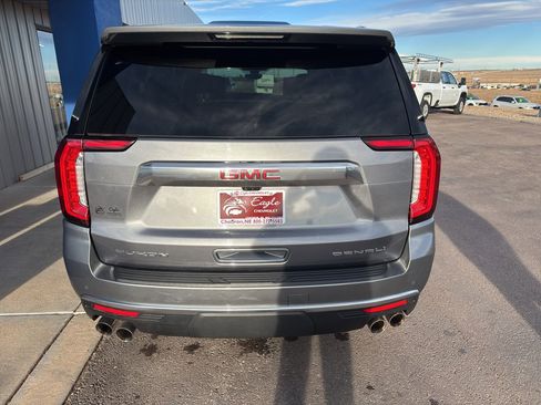 Used 2022 GMC Yukon XL Denali w/ Denali Ultimate Package image 7