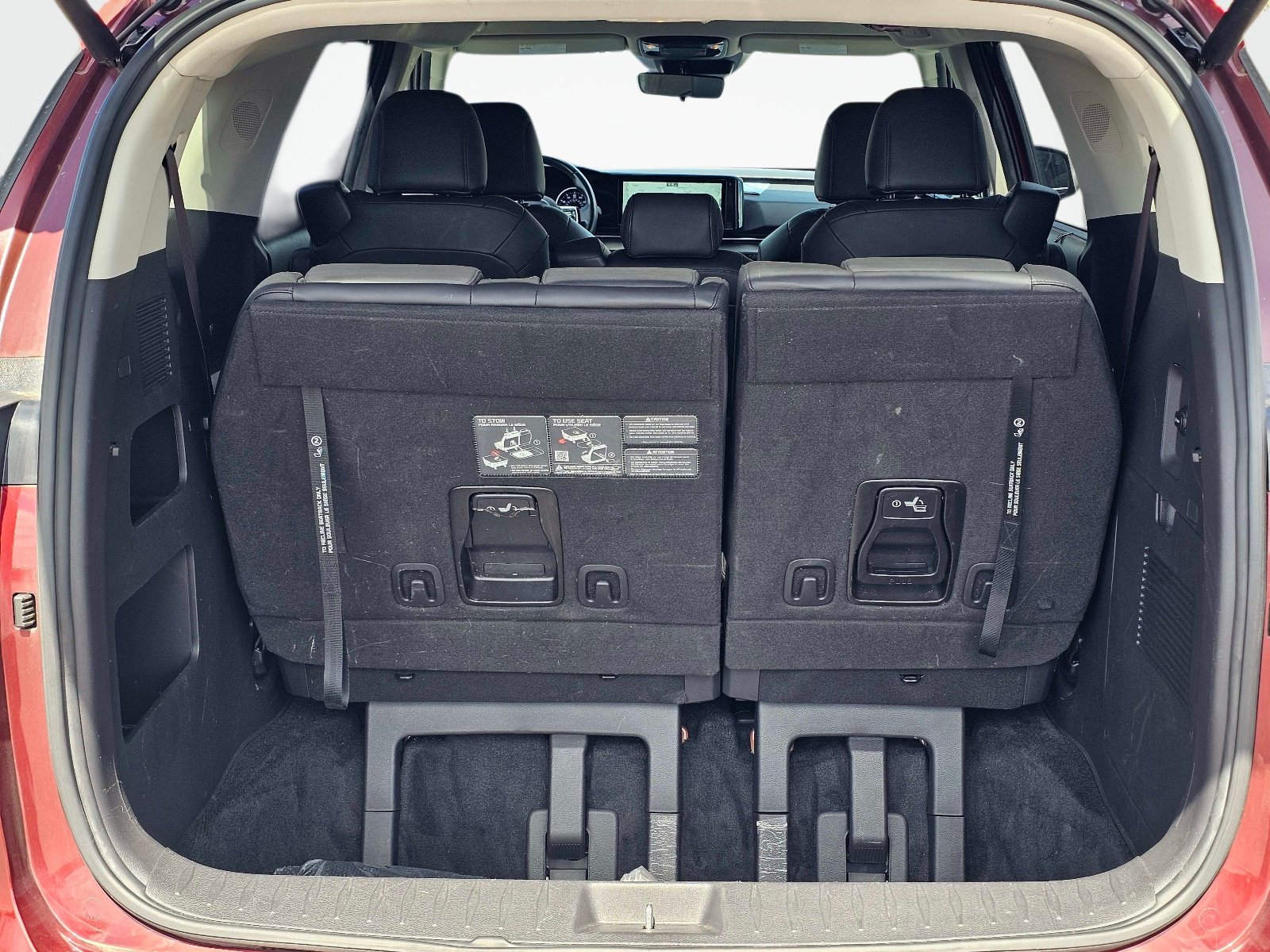 Certified 2024 Kia Carnival EX FWD image 11