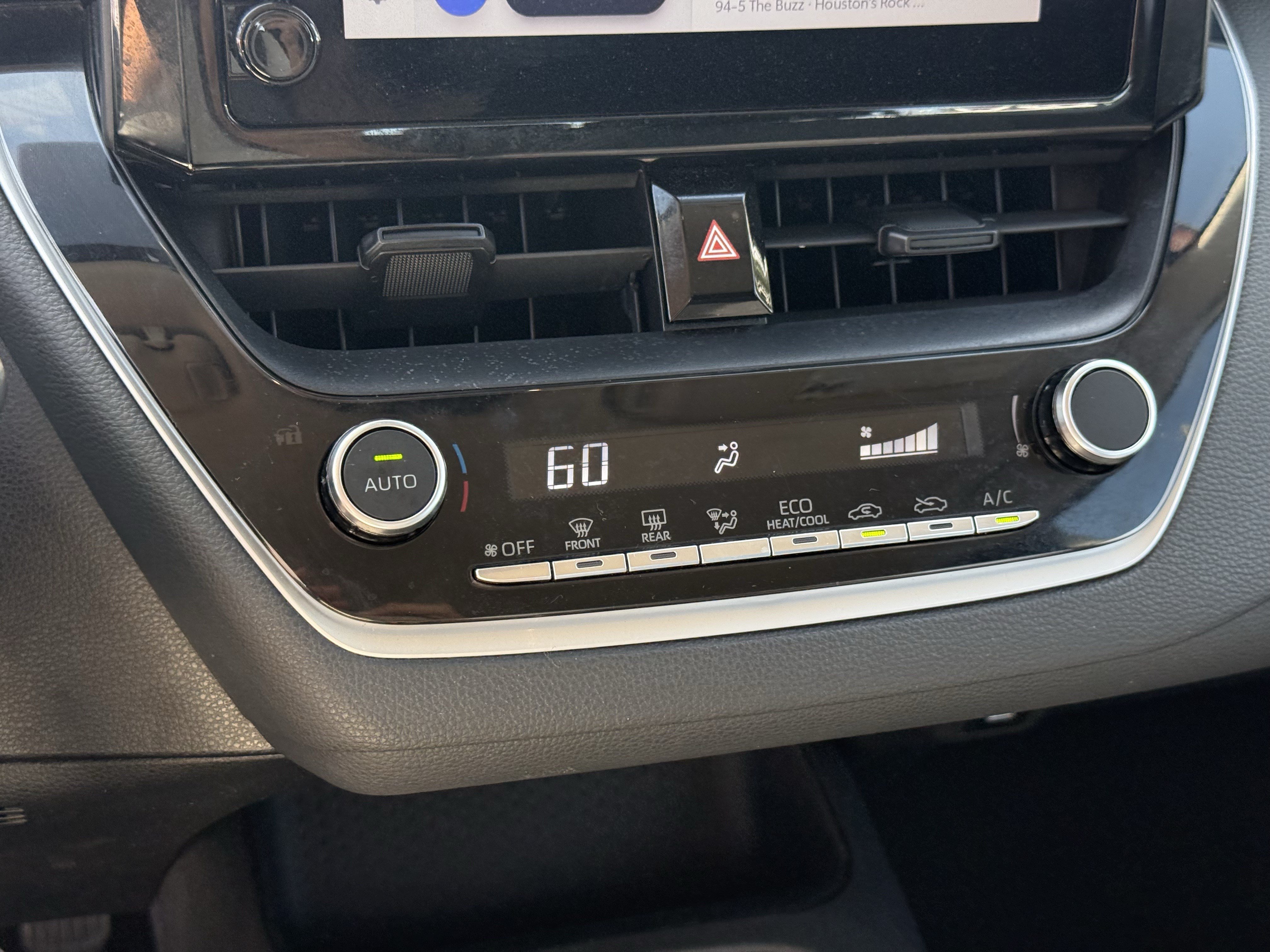 Used 2024 Toyota Corolla LE FWD image 22