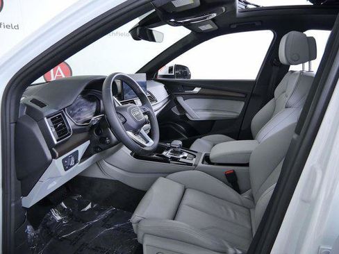 Used 2023 Audi Q5 2.0T Premium Plus w/ Premium Plus Package AWD/4WD image 15