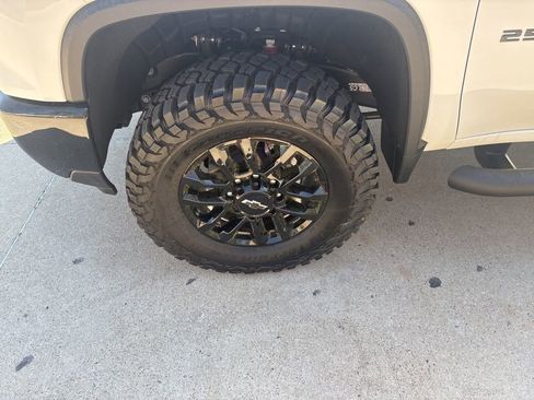 New 2026 Chevrolet Silverado 2500 Custom w/ Custom Convenience Package AWD/4WD image 33