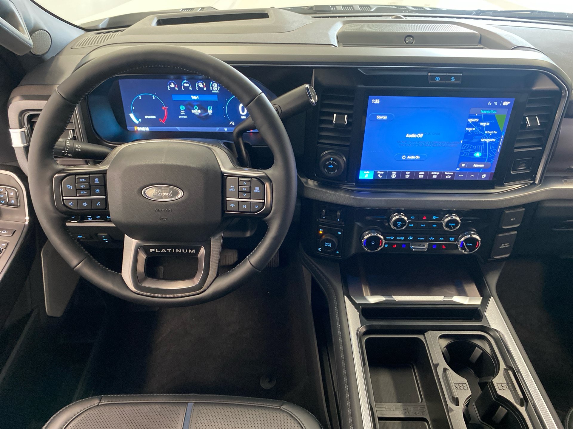 New 2026 Ford F350 Platinum w/ FX4 Off-Road Package AWD/4WD image 11